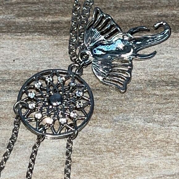 Elephant With Dream Catcher and Feathers Necklace Silver Tone With Extender - Picture 5 of 6